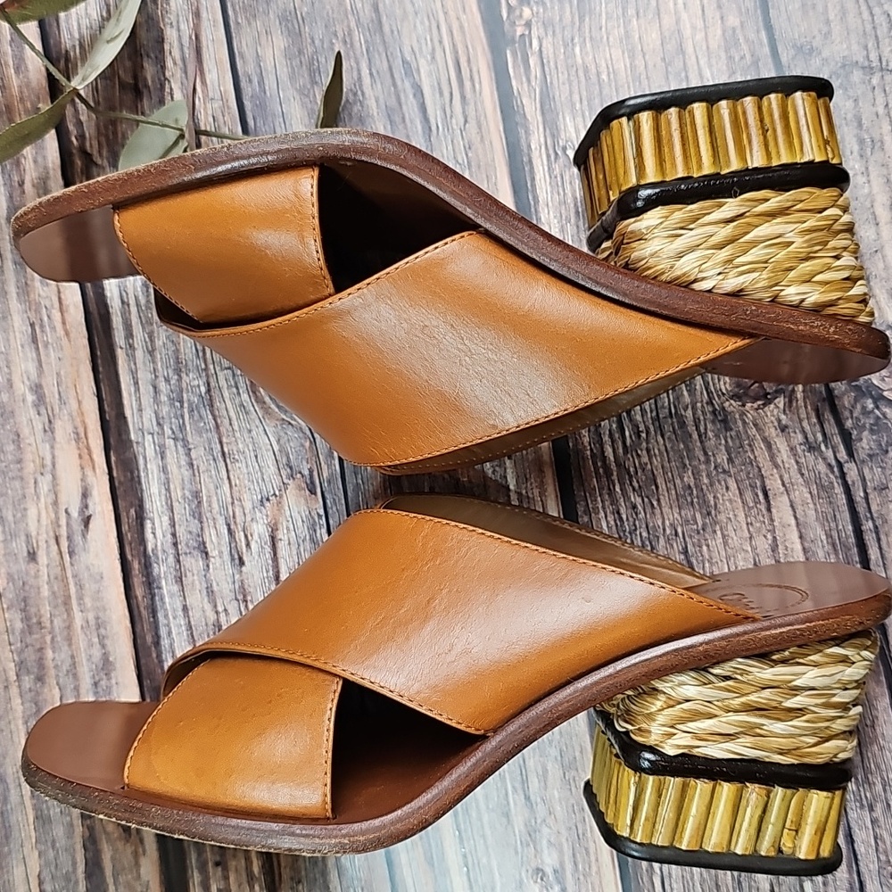 CHLOE` LAIA OCHRE DELIGHT LEATHER BLOCK HEEL SANDALS - Picture 7 of 14
